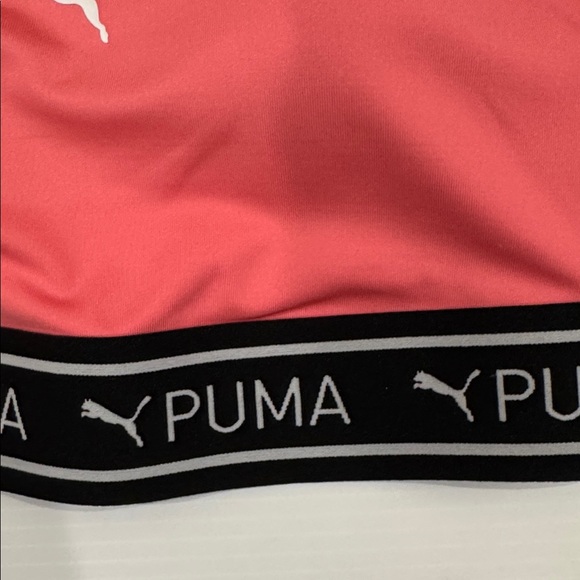 PUMA Coral Sports Bra with Black Band Size Small NWT - Picture 3 of 6